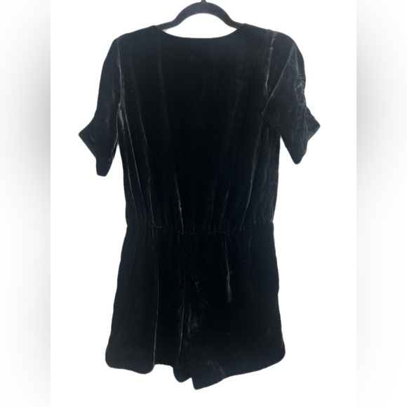 Ann Taylor Loft Black Velvet Romper Size 0 Petite - Picture 2 of 10